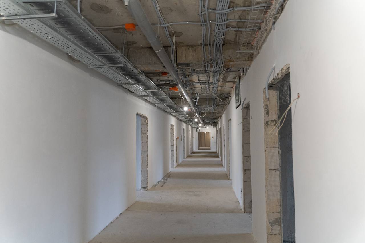 Провел встречу с коллективом жуковской ОКБ и посмотрел, как проходит капремонт Провел встречу с коллективом жуковской ОКБ и посмотрел, как проходит капремонт