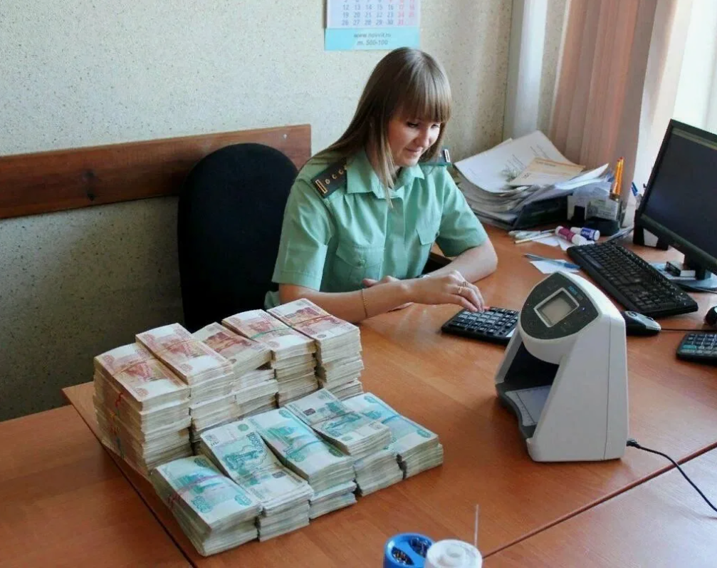 Верховный суд уточнил, кто должен отвечать за списание долгов со счетов