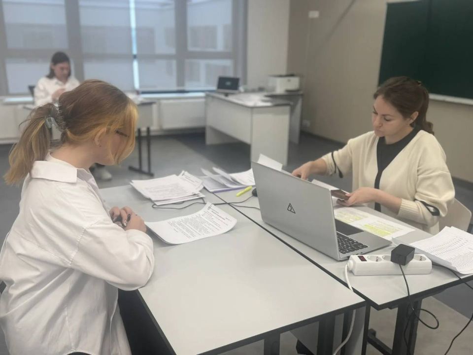 ����� 3000 ���������������� ���������� ������ �������� ������������� �� �������� �����