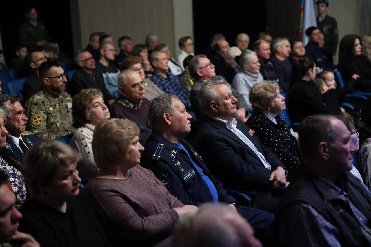 Ко Дню памяти о воинах-интернационалистах в Химках провели встречу с ветеранами боевых действий Ко Дню памяти о воинах-интернационалистах в Химках провели встречу с ветеранами боевых действий