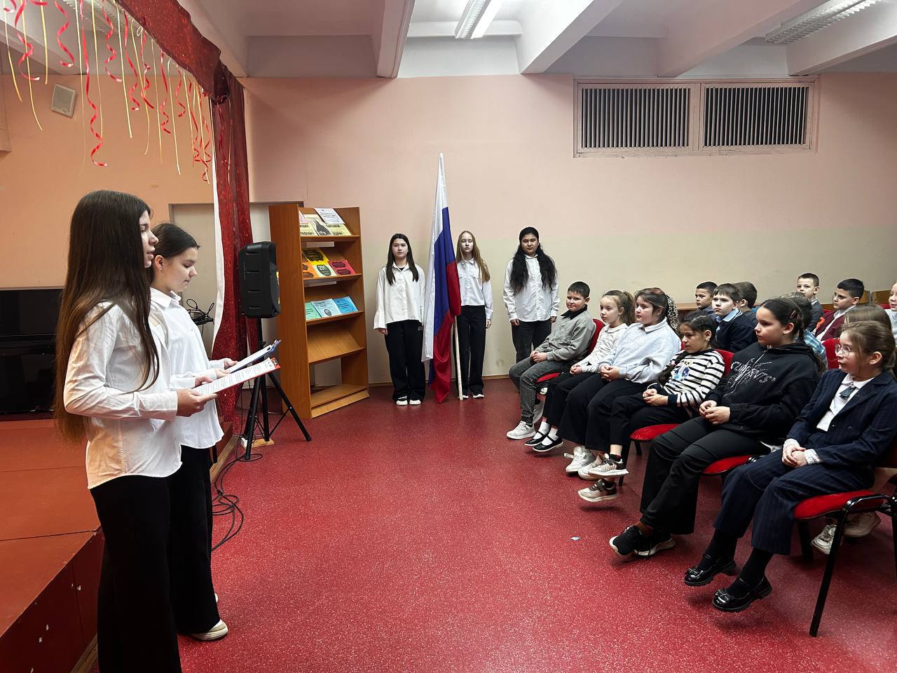 РАЗГОВОРЫ О ВАЖНОМ. 16 февраля занятие "Разговоры о важном" посвящено теме: «Герой из соседнего двора»