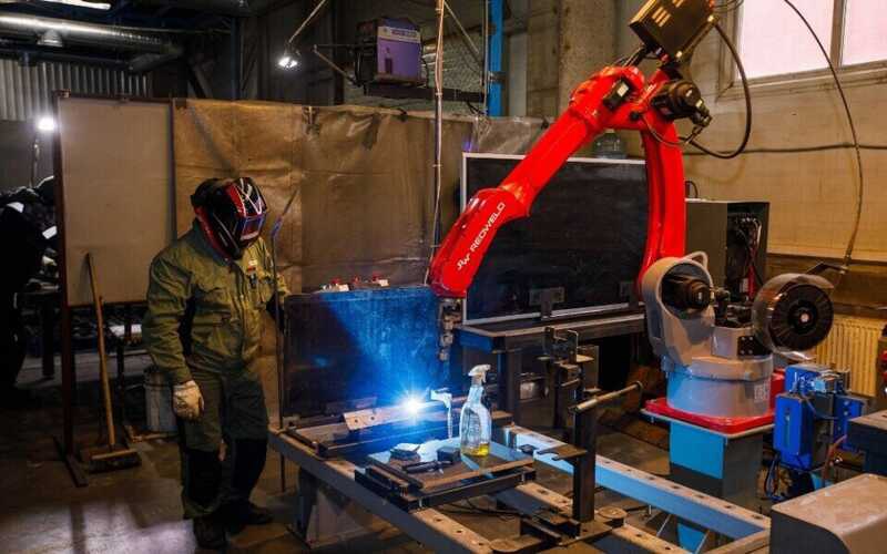 1 Роботизация сварки увеличила производительность завода в Мытищах в четыре раза