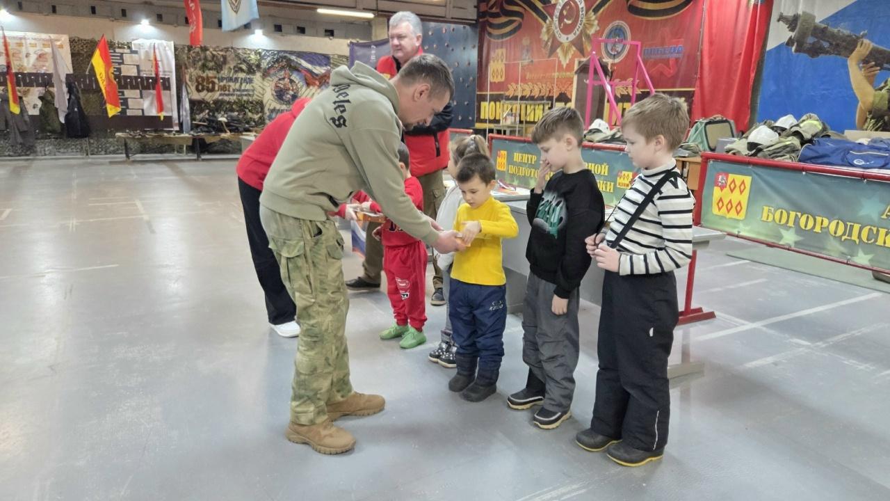 В Богородском округе на базе Центра допризывной подготовки («Дом Юнармии») прошел турнир по стрельбе из пневматики В Богородском округе на базе Центра допризывной подготовки («Дом Юнармии») прошел турнир по стрельбе из пневматики