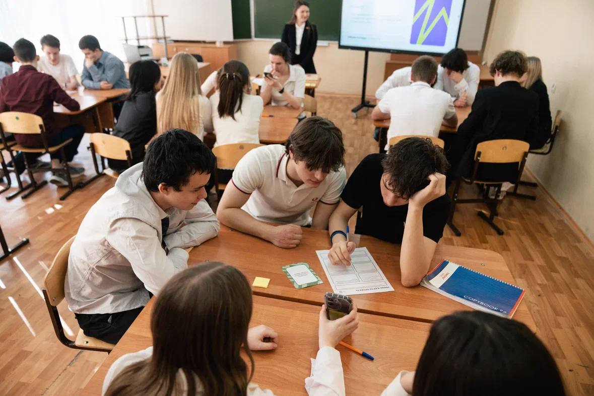 Деловая игра «Проект за 30 минут»: десятиклассники представили социальные инициативы Деловая игра «Проект за 30 минут»: десятиклассники представили социальные инициативы