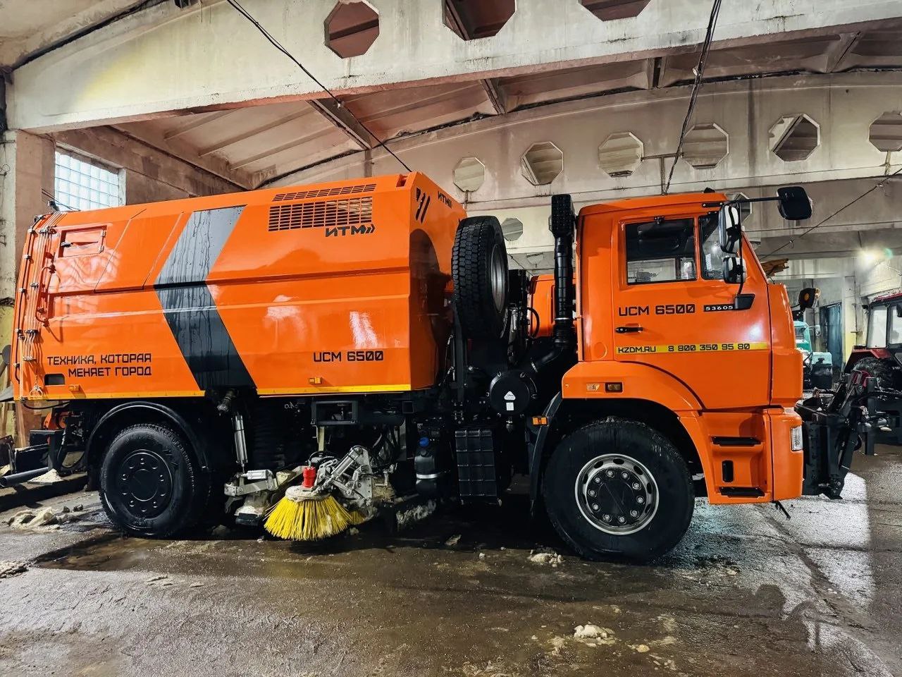 Продолжаем обновлять парк коммунальной техники Продолжаем обновлять парк коммунальной техники