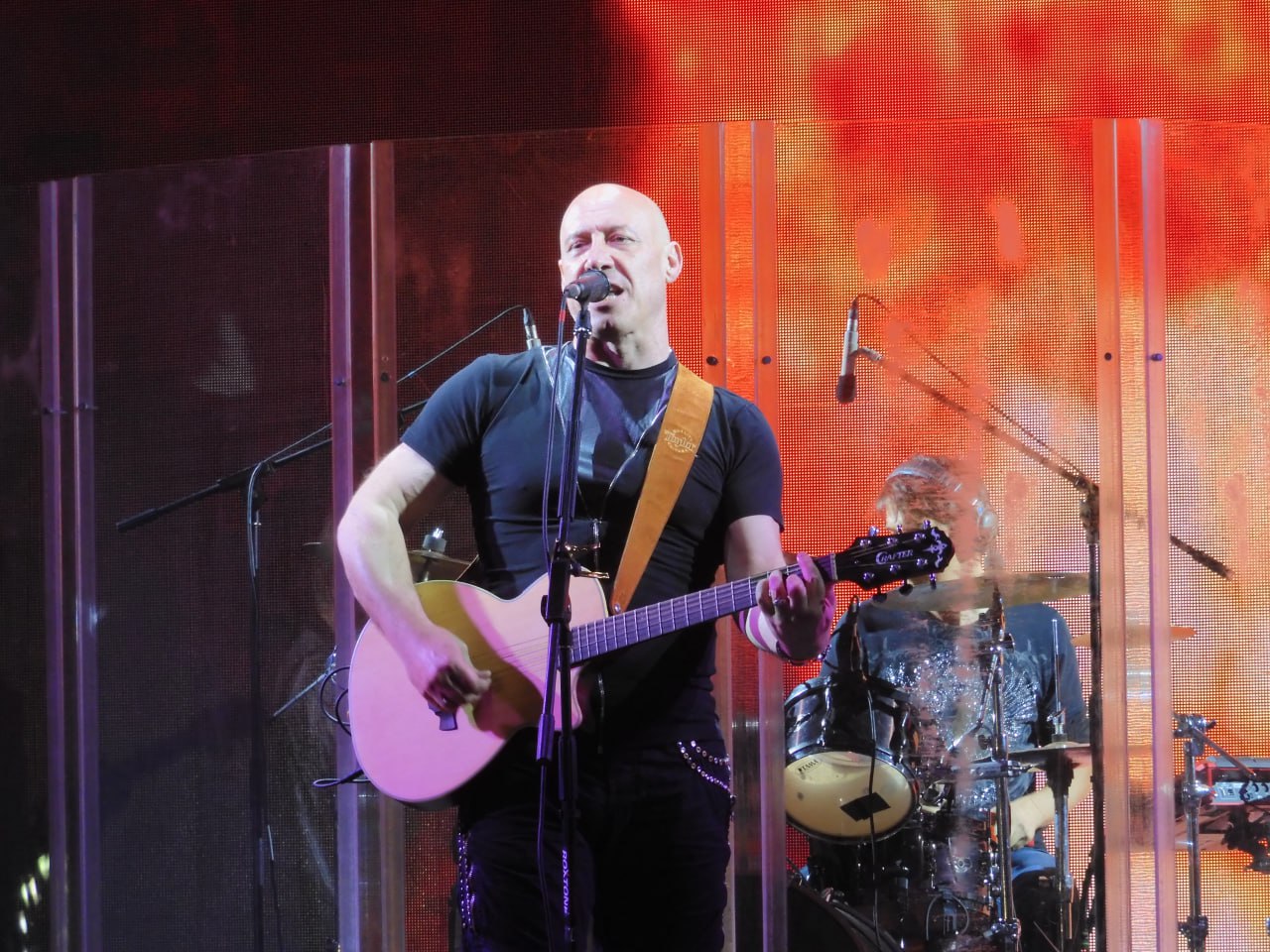 Владимир Путин удостоил звания Народного артиста России музыканта, депутата Госдумы Дениса Майданова