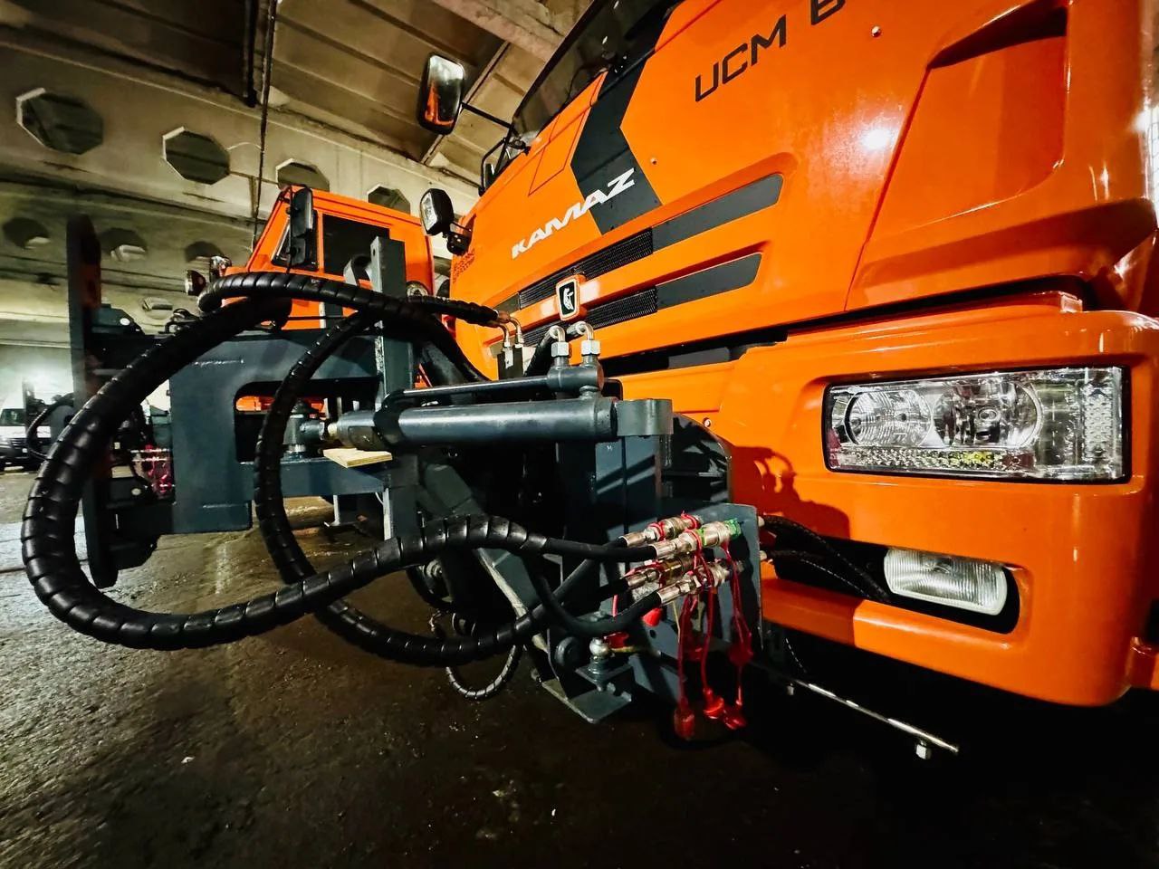 Продолжаем обновлять парк коммунальной техники Продолжаем обновлять парк коммунальной техники