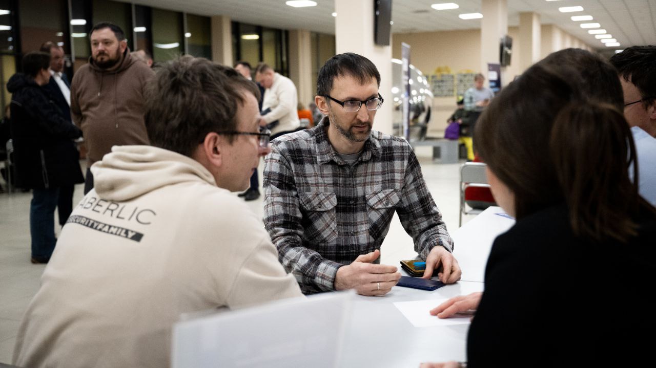 Владимир Волков: Сегодня встреча с жителями в формате выездной администрации прошла в школе №28 (Люберцы Владимир Волков: Сегодня встреча с жителями в формате выездной администрации прошла в школе №28 (Люберцы