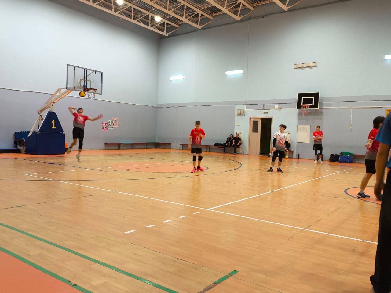 ПОБЕДА И ПОРАЖЕНИЕ ЧЕХОВСКИХ ВОЛЕЙБОЛИСТОВ ПОБЕДА И ПОРАЖЕНИЕ ЧЕХОВСКИХ ВОЛЕЙБОЛИСТОВ