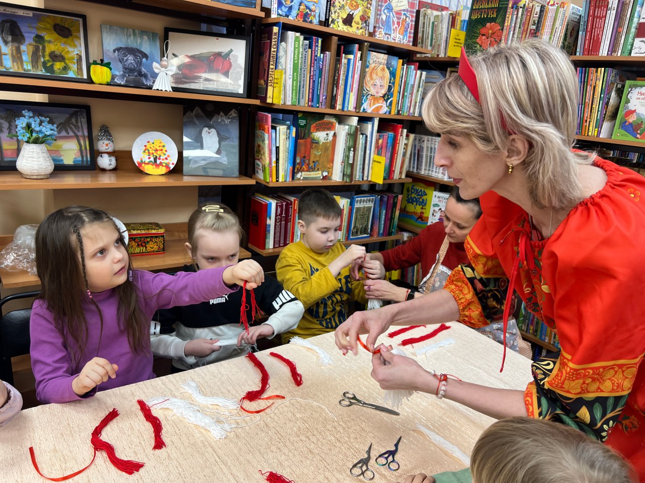 Фольклорные посиделки «Русская старинная, румяная да блинная», посвященные Масленице, состоялись в Крюковской библиотеке для жителей муниципального округа Чехов Фольклорные посиделки «Русская старинная, румяная да блинная», посвященные Масленице, состоялись в Крюковской библиотеке для жителей муниципального округа Чехов