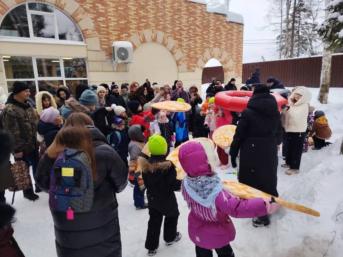 #ПрямоСейчас в Сабурово развернулись широкие масленичные гуляния!