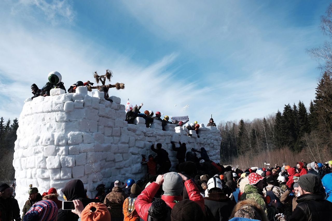 По поводу запрета "Бакшеевской Масленицы" в Подмосковье, на которую настучали "сорок дураков", пишет читатель: