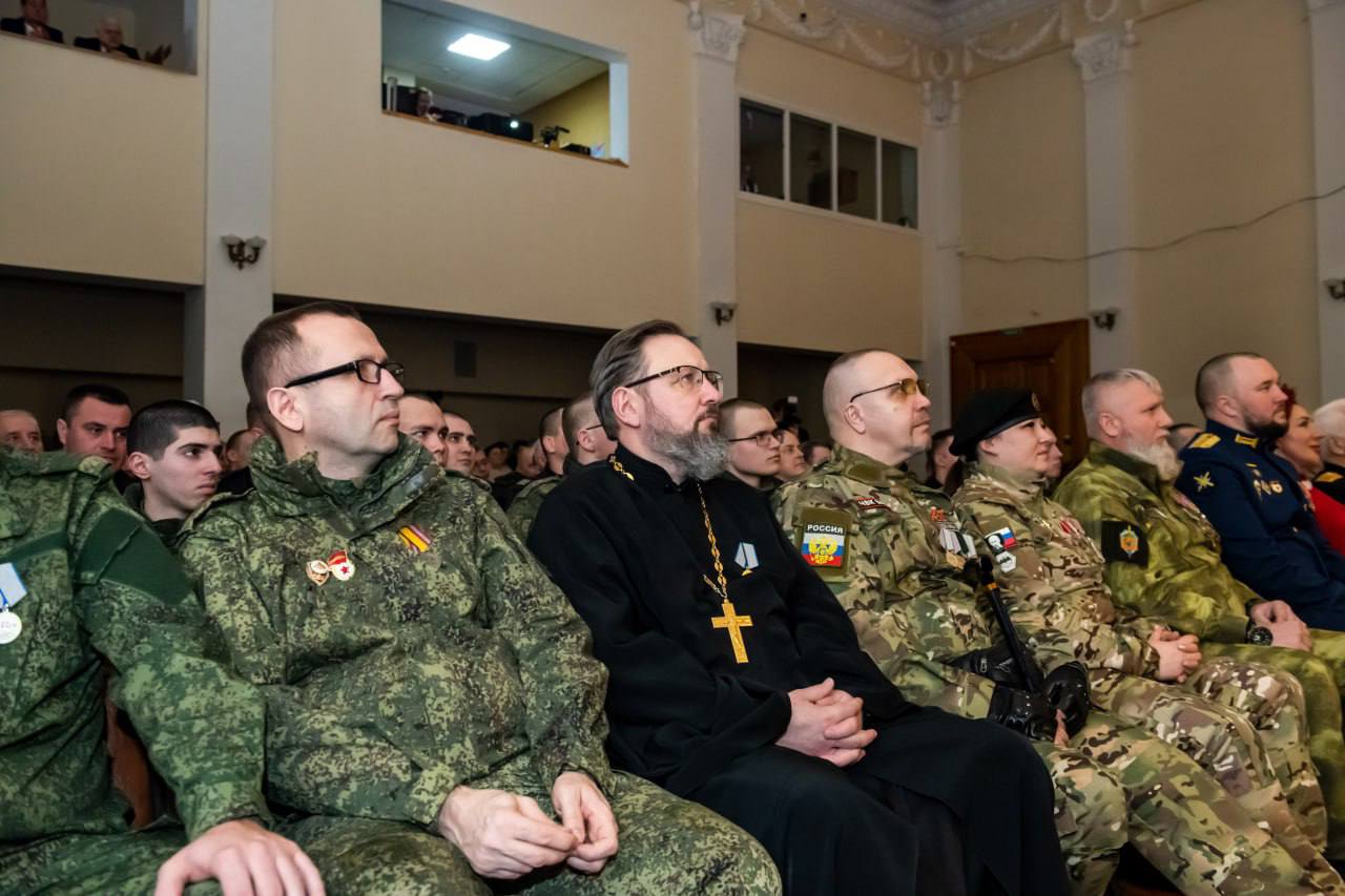 «Служу Отечеству!» — эти слова звучали в Истре особенно торжественно! «Служу Отечеству!» — эти слова звучали в Истре особенно торжественно!