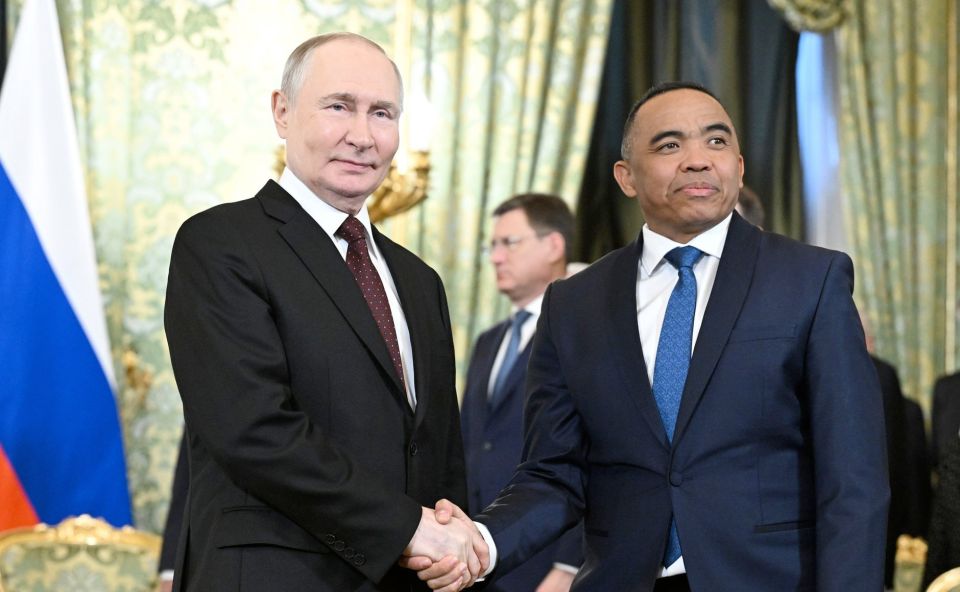 ���������� ����� ��������� ������: