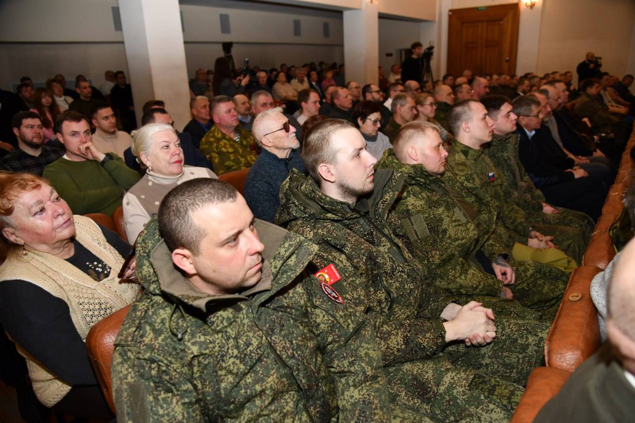 «Служу Отечеству!» — эти слова звучали в Истре особенно торжественно! «Служу Отечеству!» — эти слова звучали в Истре особенно торжественно!