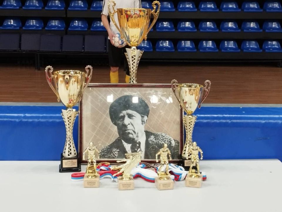 21 ������� � ������, �� ������ ������ ������������ ����� �.�. ���������, ������ ������ �� ����-������� ����� ������ ��������� ������ �.�. ��������