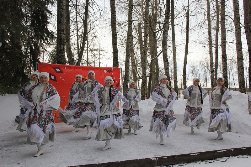 На территории парка культуры и отдыха «Москворецкий» прошло народное гуляние «Солнечная Масленица» На территории парка культуры и отдыха «Москворецкий» прошло народное гуляние «Солнечная Масленица»