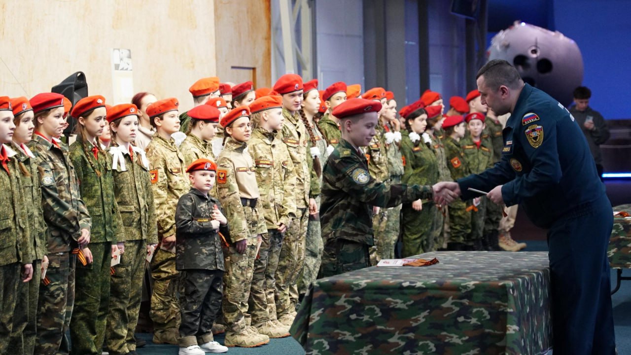 Офицер Преображенского полка рассказал о службе и патриотическом воспитании в Люберцах Офицер Преображенского полка рассказал о службе и патриотическом воспитании в Люберцах