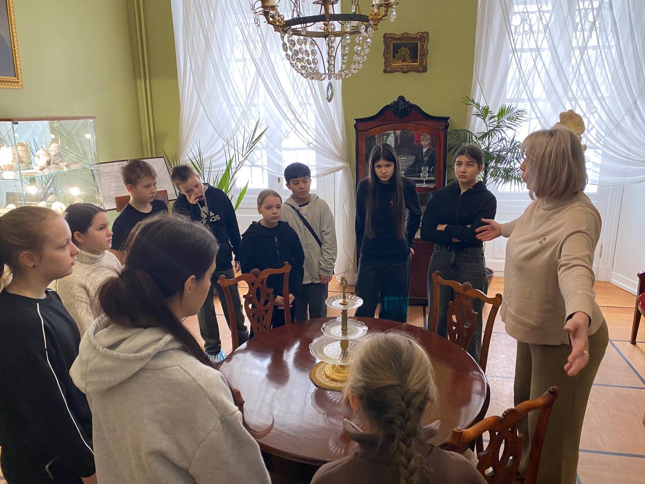 ПУТЕШЕСТВИЕ В ПРОШЛОЕ.. МУЗЕЙ «УСАДЬБА ЛОПАСНЯ-ЗАЧАТЬЕВСКОЕ» ПУТЕШЕСТВИЕ В ПРОШЛОЕ.. МУЗЕЙ «УСАДЬБА ЛОПАСНЯ-ЗАЧАТЬЕВСКОЕ»