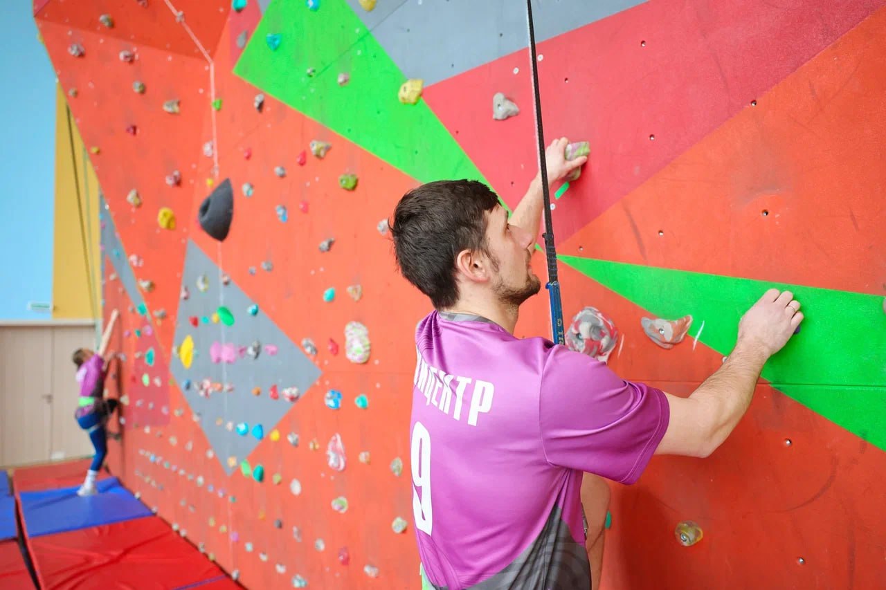 Команды мытищинских предприятий выступили на турнире по скалолазанию Команды мытищинских предприятий выступили на турнире по скалолазанию