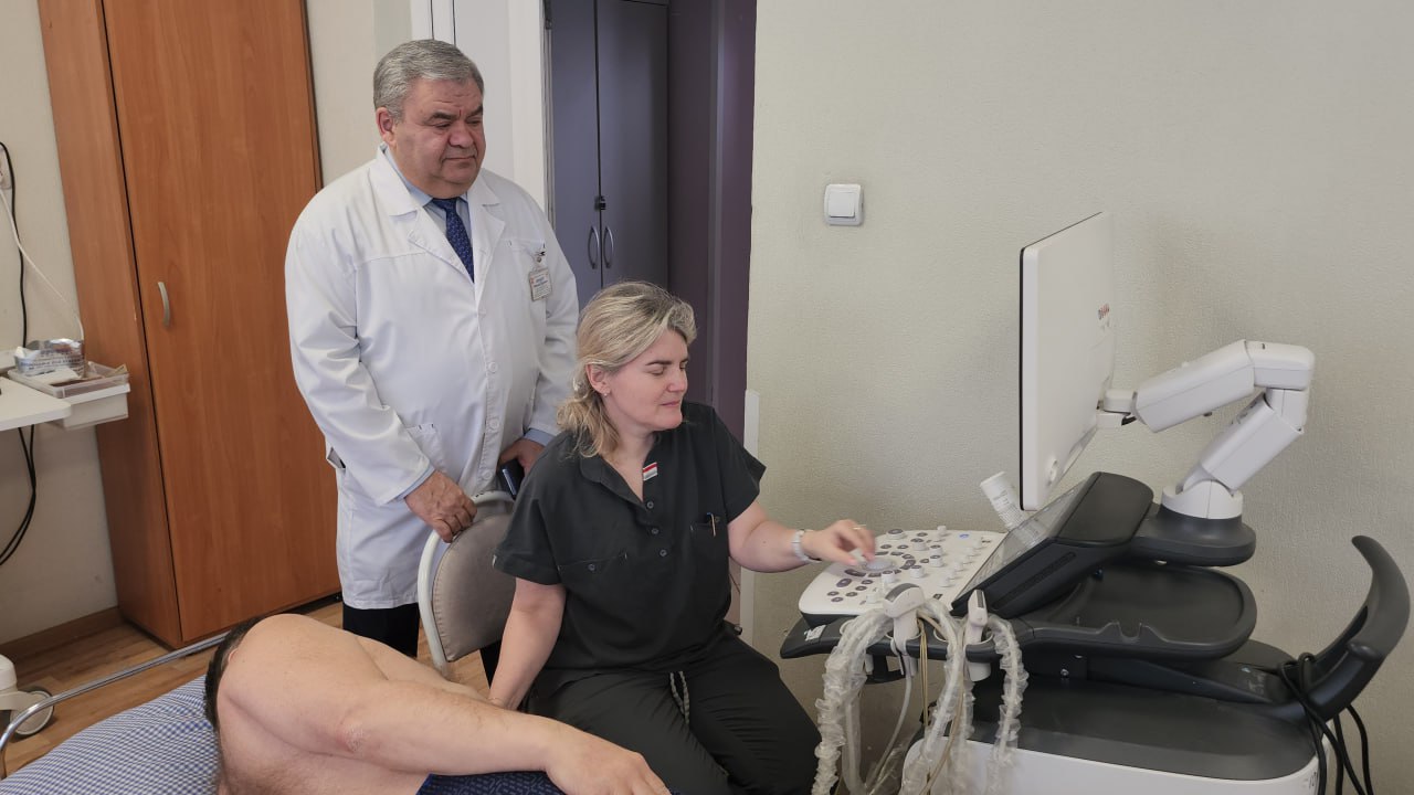 Заслуженному врачу РФ из Люберец Михаилу Гинзбургу исполнилось 70 лет Заслуженному врачу РФ из Люберец Михаилу Гинзбургу исполнилось 70 лет