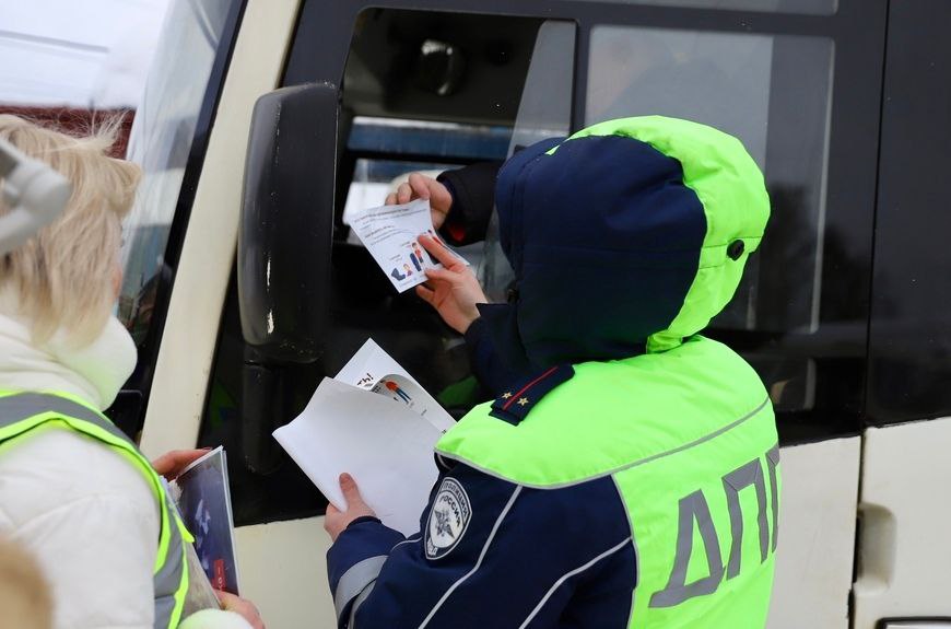 В Солнечногорске прошёл рейд по безопасности перевозки детей в автомобилях «Маленький пассажир - большая ответственность»