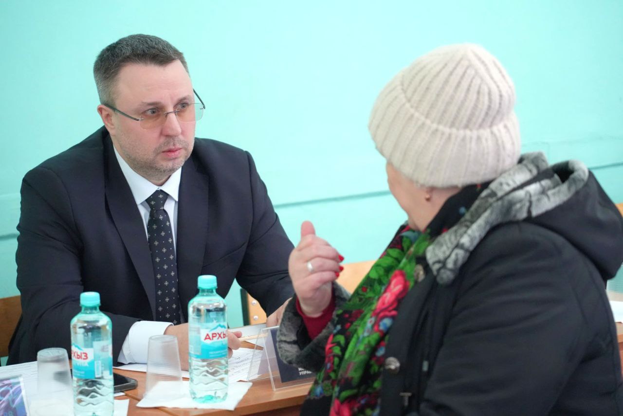 Встретились сегодня с жителями в Мишутине Встретились сегодня с жителями в Мишутине