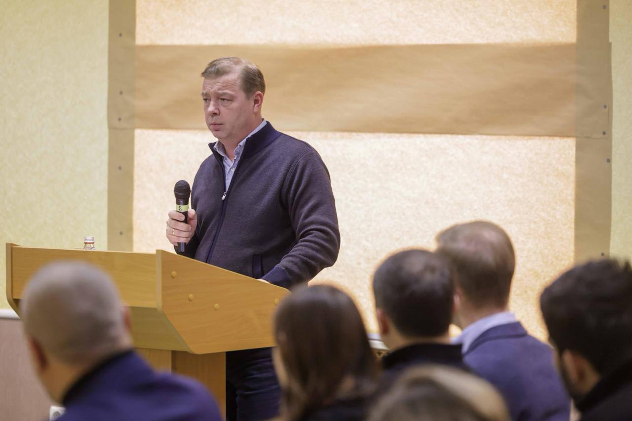 Представители администрации ответили на вопросы сотрудников Климовского специализированного патронного завода Представители администрации ответили на вопросы сотрудников Климовского специализированного патронного завода