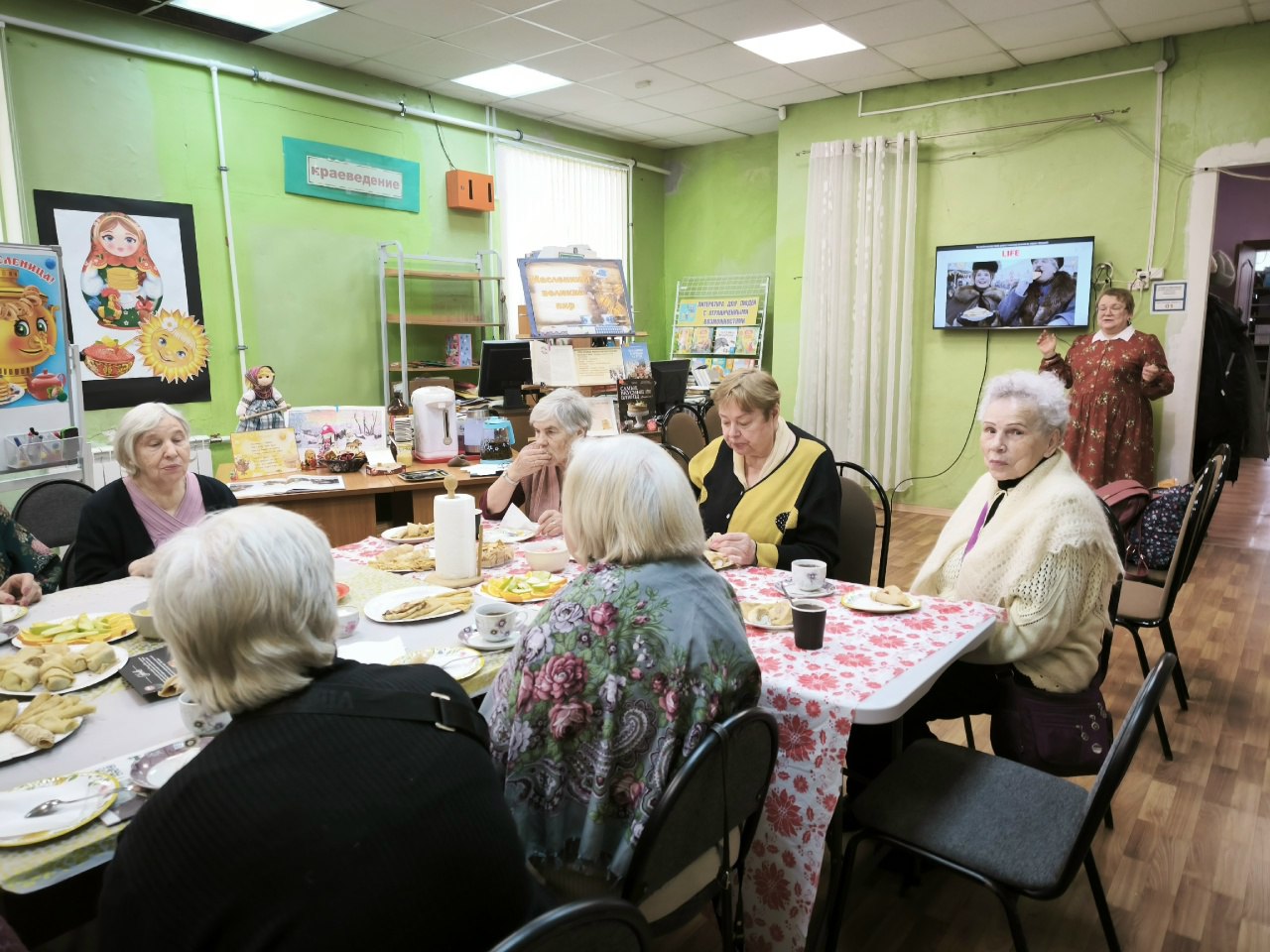Чеховская Городская библиотека № 1 провела литературно-фольклорный вечер «Как на масленичной неделе…» для участников клуба «Золотой возраст» Чеховская Городская библиотека № 1 провела литературно-фольклорный вечер «Как на масленичной неделе…» для участников клуба «Золотой возраст»