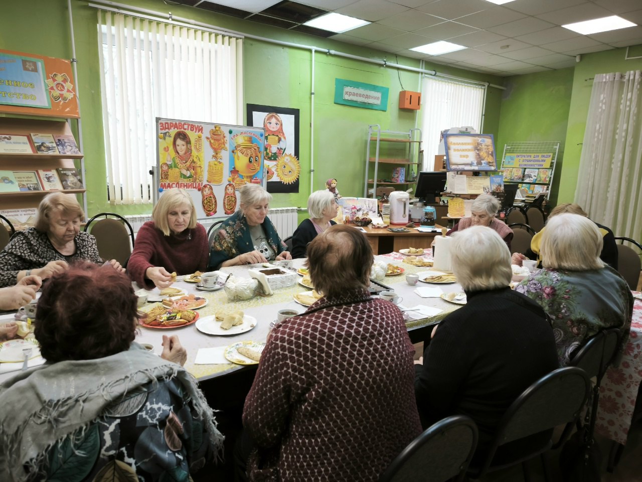 Чеховская Городская библиотека № 1 провела литературно-фольклорный вечер «Как на масленичной неделе…» для участников клуба «Золотой возраст»