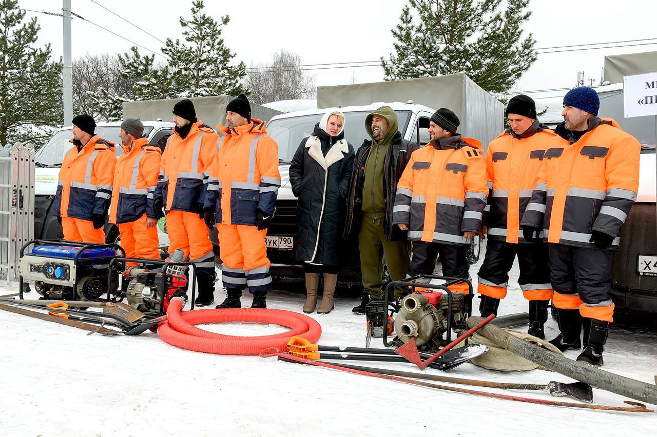 В Городском округе Подольск проверили готовность коммунальной и водооткачивающей техники к возможным паводкам В Городском округе Подольск проверили готовность коммунальной и водооткачивающей техники к возможным паводкам