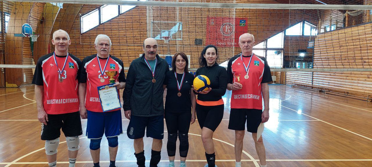 23 февраля в ФОЗ «Тонус» прошёл турнир по волейболу среди ветеранов, посвящённый Дню защитника Отечества 23 февраля в ФОЗ «Тонус» прошёл турнир по волейболу среди ветеранов, посвящённый Дню защитника Отечества