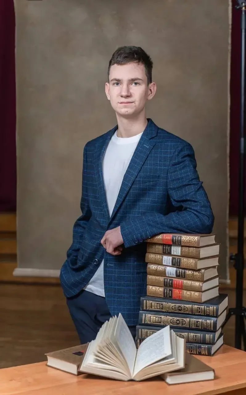 Поздравляем победителей и призеров регионального этапа Всероссийской олимпиады школьников по праву Поздравляем победителей и призеров регионального этапа Всероссийской олимпиады школьников по праву