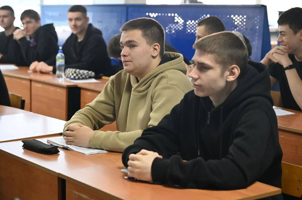 В Серпухове продолжается подготовка кадров для промышленности в рамках Народной программы «Единой России» В Серпухове продолжается подготовка кадров для промышленности в рамках Народной программы «Единой России»