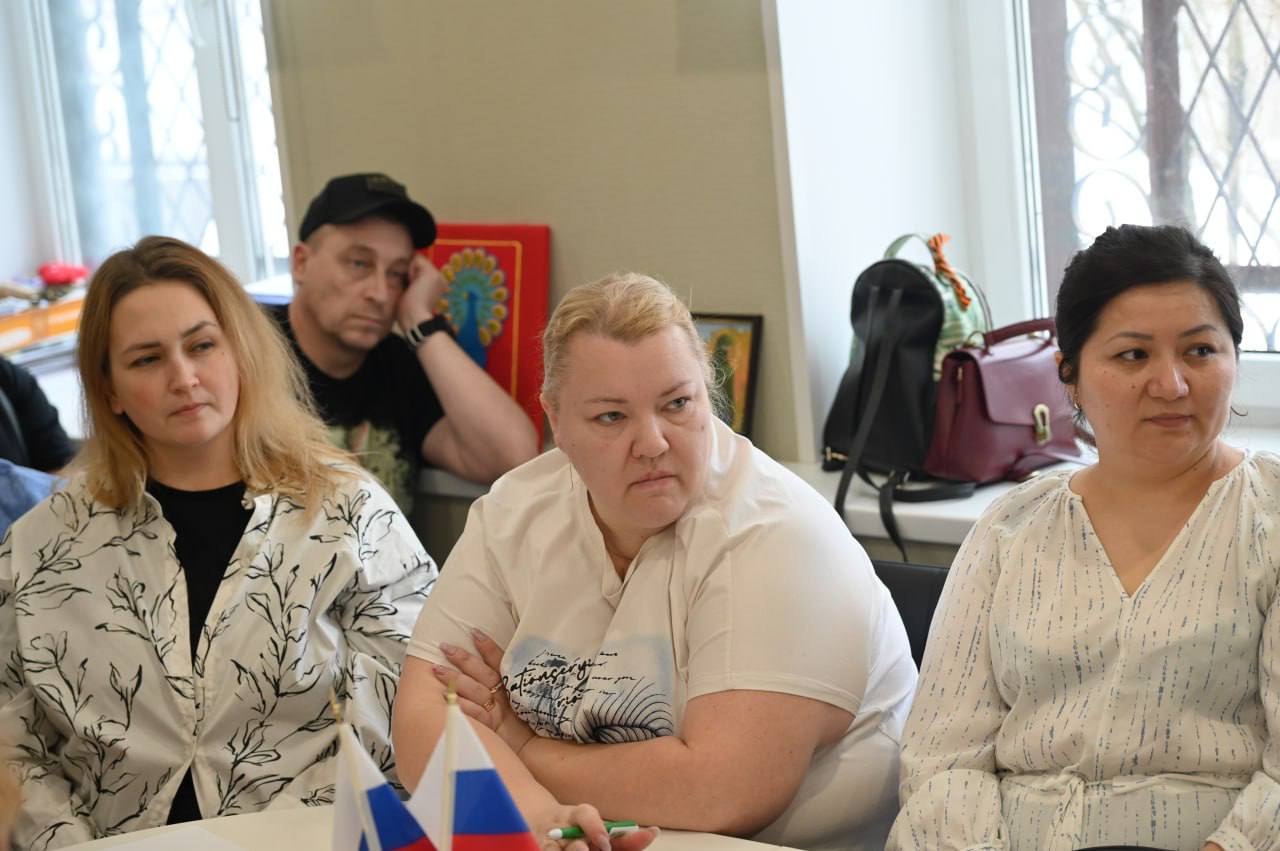 В Едином центре поддержки участников СВО и членов их семей прошёл приём жён и матерей военнослужащих, где им были проведены консультации по вопросам льгот, которые применяются к региональным тарифам для участников СВО В Едином центре поддержки участников СВО и членов их семей прошёл приём жён и матерей военнослужащих, где им были проведены консультации по вопросам льгот, которые применяются к региональным тарифам для участников СВО