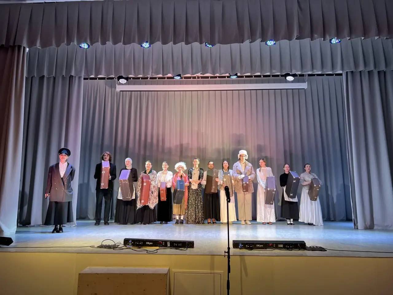 В школе №3 муниципального округа Чехов, при поддержке Чеховского филиала МФЮИ и в рамках сотрудничества с Московским финансово-юридическим университетом (МФЮА) и Московской академией современного искусства (МГТУ-МАСИ) для...