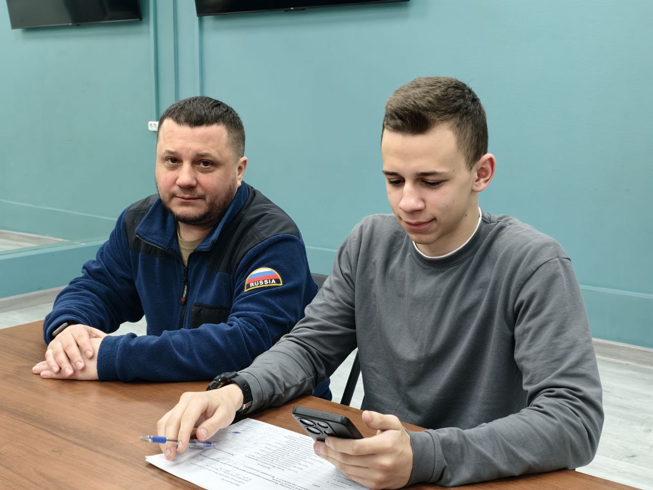 На площадке Молодёжного центра «Дружба» прошло заседание Молодёжного парламента