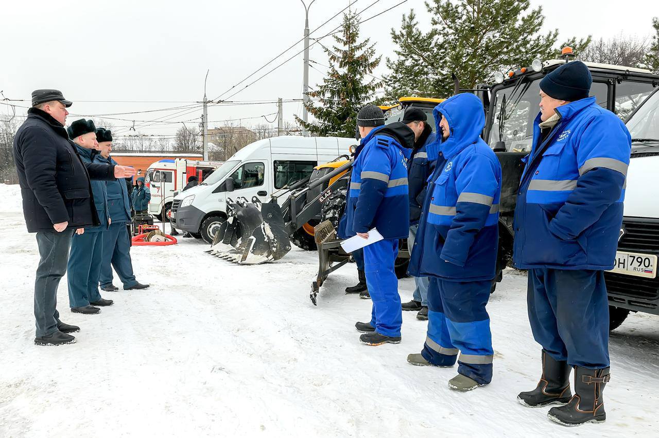 В Городском округе Подольск проверили готовность коммунальной и водооткачивающей техники к возможным паводкам