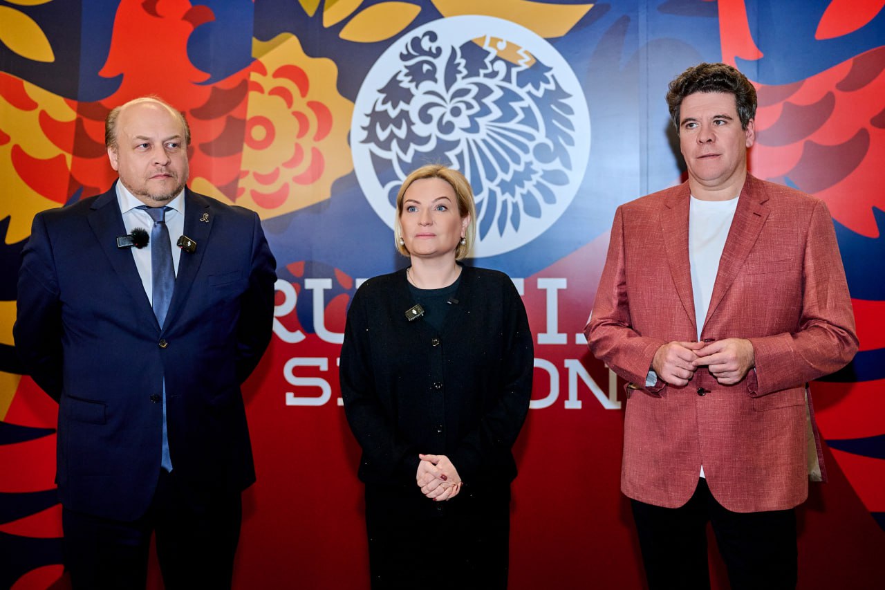 Министр культуры Ольга Любимова приняла участие в открытии «Русских сезонов» в Таиланде Министр культуры Ольга Любимова приняла участие в открытии «Русских сезонов» в Таиланде