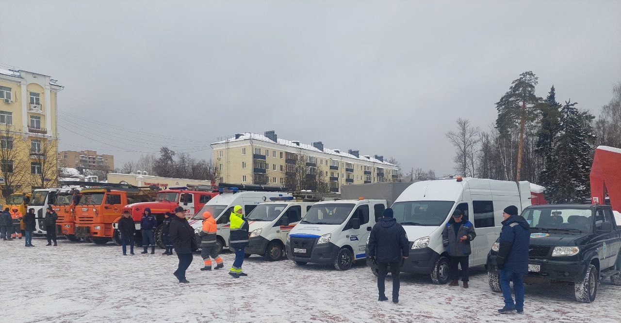 Готовность спецтехники к весеннему паводковому периоду проверили в Балашихе Готовность спецтехники к весеннему паводковому периоду проверили в Балашихе