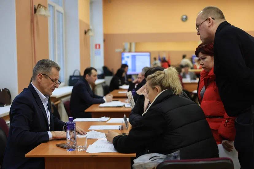 Игорь Трифонов: Очередной приём жителей в формате «Выездная администрация» провели в ДК «Юбилейный» Игорь Трифонов: Очередной приём жителей в формате «Выездная администрация» провели в ДК «Юбилейный»