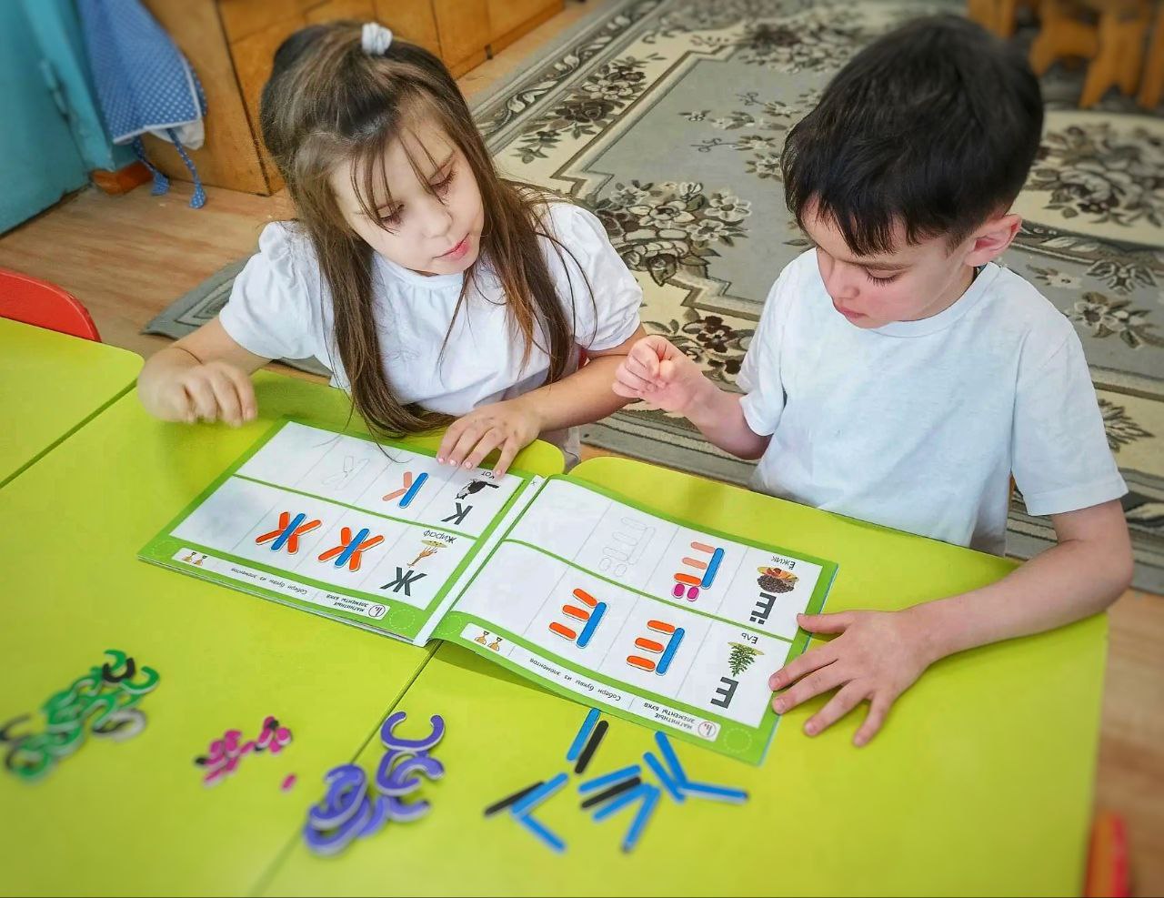 В рамках реализации проекта «Предшкола: стандарт детского сада» в дошкольном отделении гимназии №2 м.о. Чехов (здание 3, п. Васькино) на тематической неделе «Каникулярная неделя: находки нашего ДО (Ступеньки к школе)» в... В рамках реализации проекта «Предшкола: стандарт детского сада» в дошкольном отделении гимназии №2 м.о. Чехов (здание 3, п. Васькино) на тематической неделе «Каникулярная неделя: находки нашего ДО (Ступеньки к школе)» в...