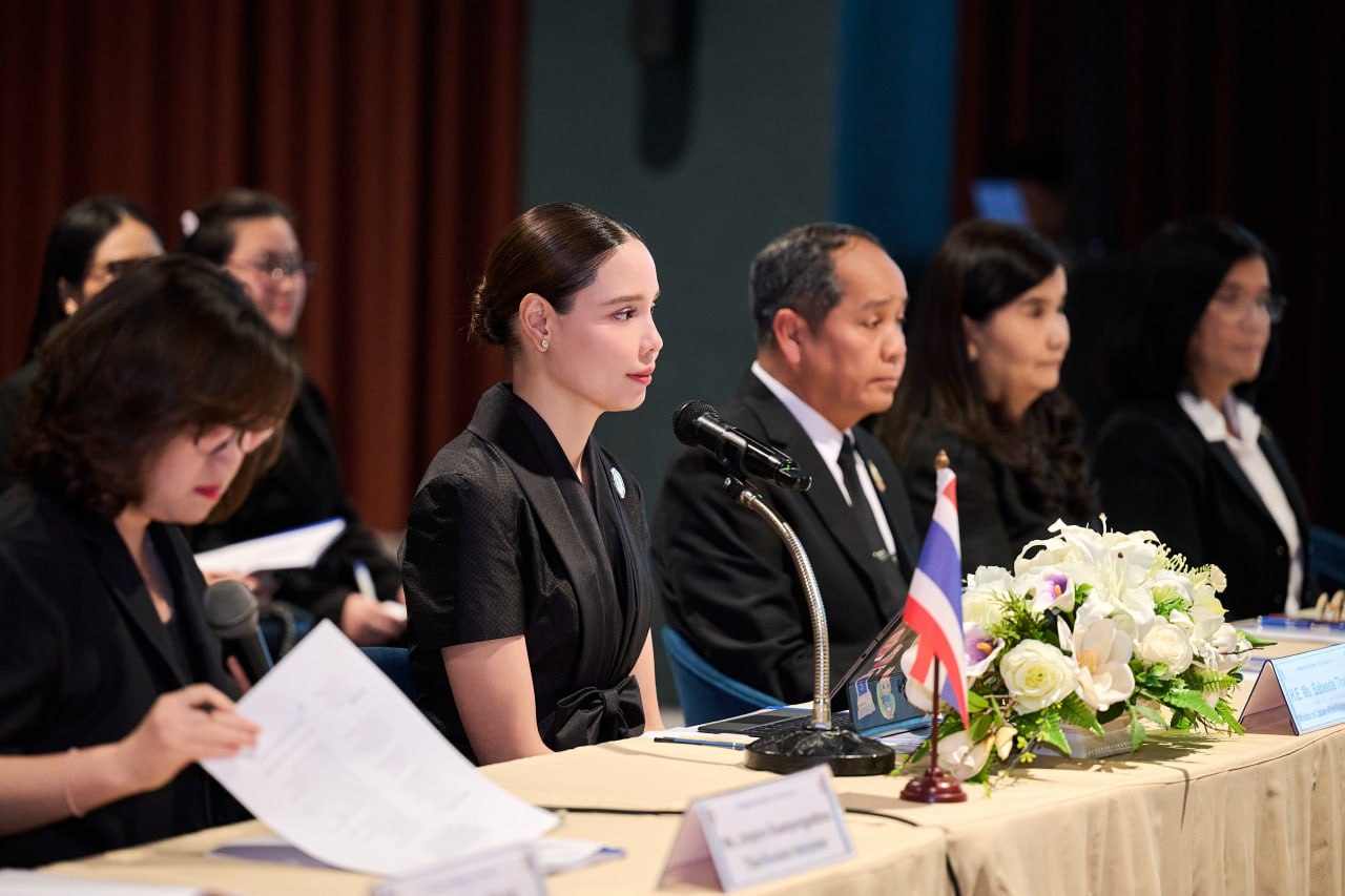 Министр культуры Ольга Любимова приняла участие в открытии «Русских сезонов» в Таиланде Министр культуры Ольга Любимова приняла участие в открытии «Русских сезонов» в Таиланде