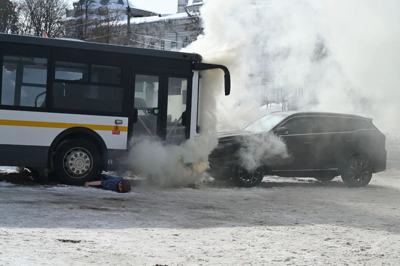Серпуховские спецслужбы показали свою готовность к массовым ДТП Серпуховские спецслужбы показали свою готовность к массовым ДТП