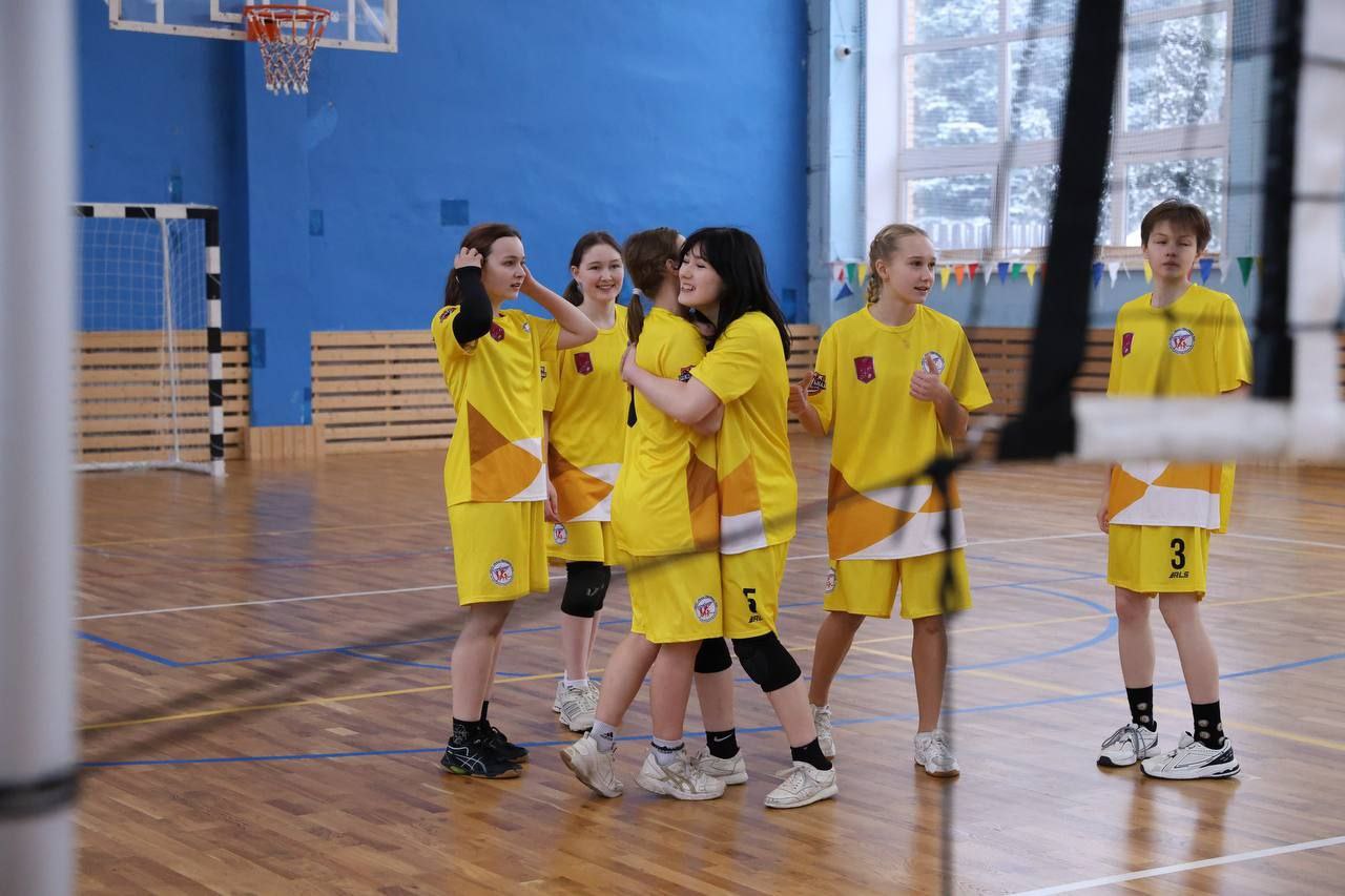 Игорь Сухин: Наши команды выходят на областной этап «Школьной лиги»! Игорь Сухин: Наши команды выходят на областной этап «Школьной лиги»!