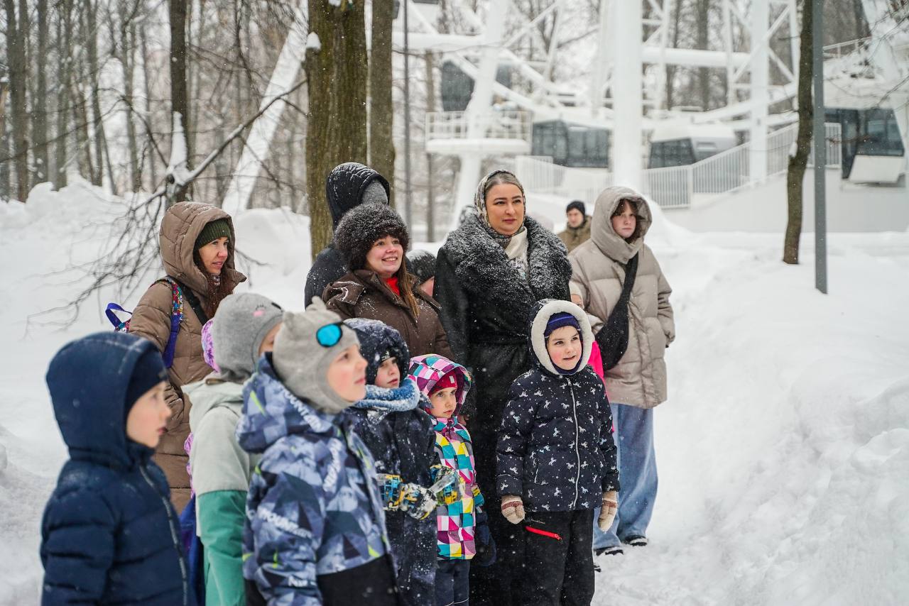 Эко-программа в Химках раскрыла тайны зимнего парка Толстого Эко-программа в Химках раскрыла тайны зимнего парка Толстого
