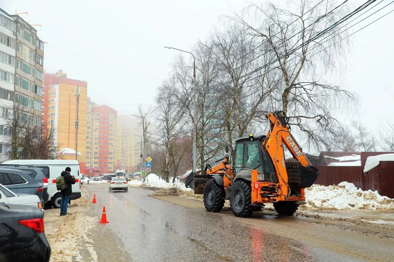Более 40 единиц техники сражаются с последствиями снегопада в Сергиево-Посадском городском округе