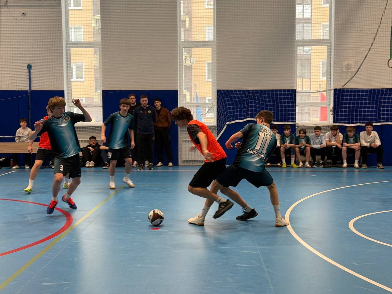 В Реутове прошёл полуфинал плей-офф по футзалу среди юношей В Реутове прошёл полуфинал плей-офф по футзалу среди юношей