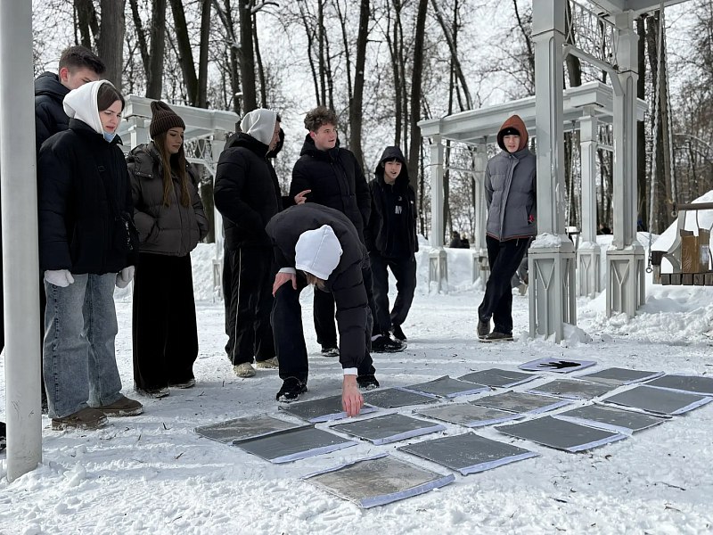 27 февраля парк усадьбы Кривякино стал площадкой для десятого, юбилейного, квеста «Секреты парка», организованного молодежным центром «Олимпиец» в рамках национального проекта «Молодежь и дети» 27 февраля парк усадьбы Кривякино стал площадкой для десятого, юбилейного, квеста «Секреты парка», организованного молодежным центром «Олимпиец» в рамках национального проекта «Молодежь и дети»
