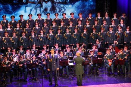 «Голос великой страны»: легендарный Хор Александрова завершил V Фолкфест в Ступино грандиозным концертом